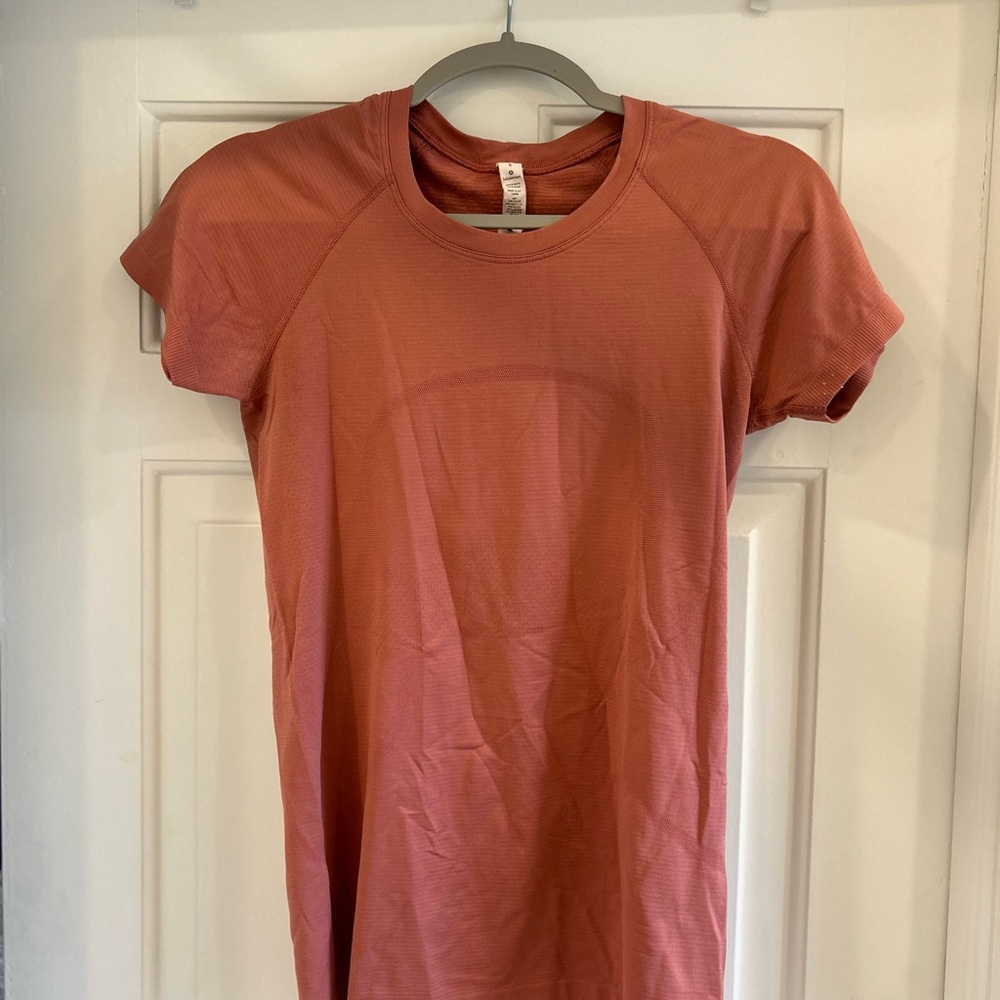lululemon athletica Swiftly Tech Short Sleeve Tee in Dark warm blush